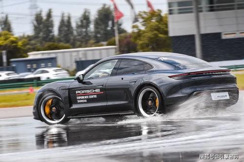 娱乐718车友吃瓜,车友吃瓜,揭秘娱乐圈幕后故事